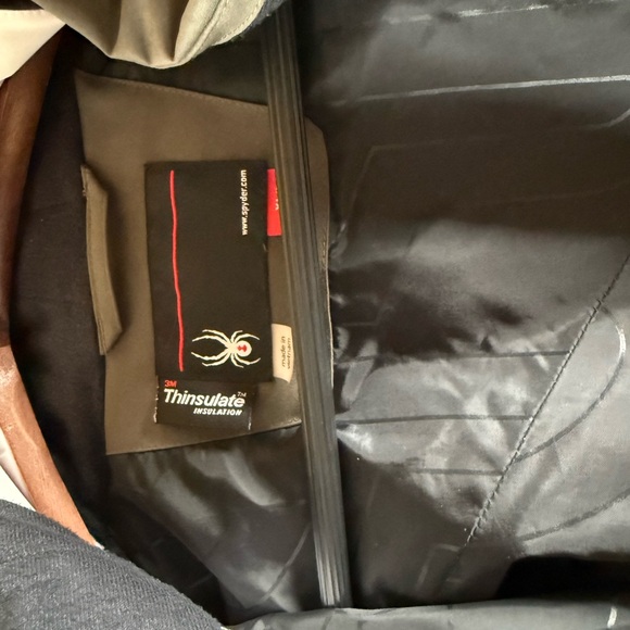 Grey and Lime Green Spyder Thinsulate ski jacket in XL. Good condition! - Picture 6 of 9